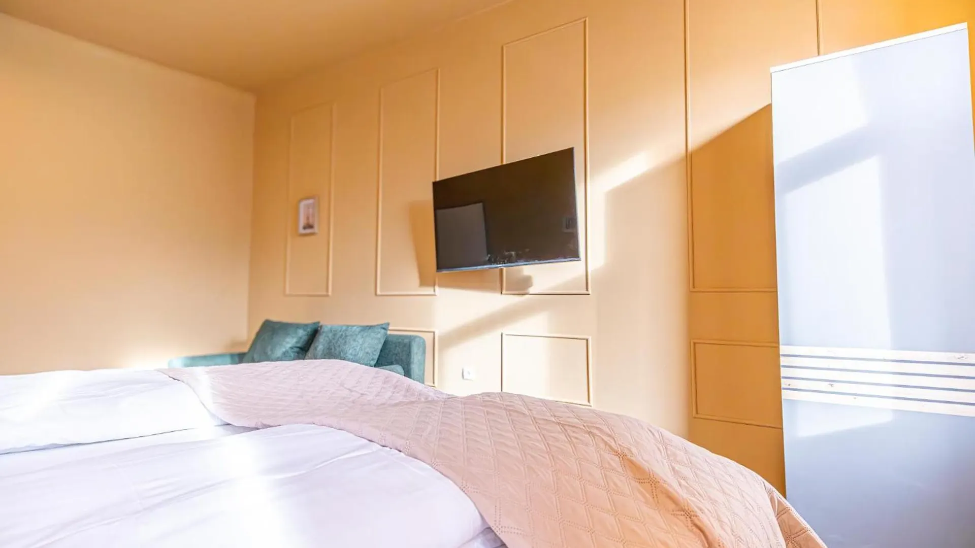 4Br Shared Apt, Centrally Located In Vienna 0*,  Austria
