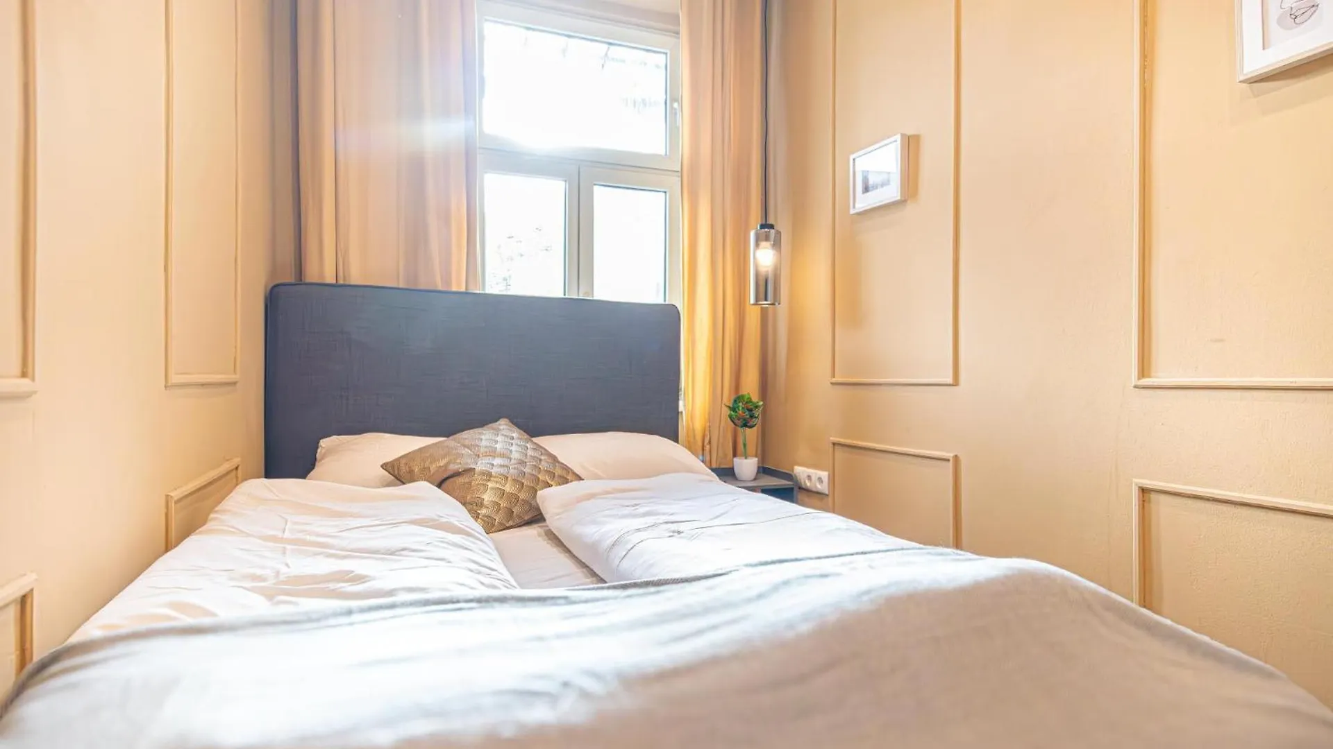 4Br Shared Apt, Centrally Located In Vienna Apartment